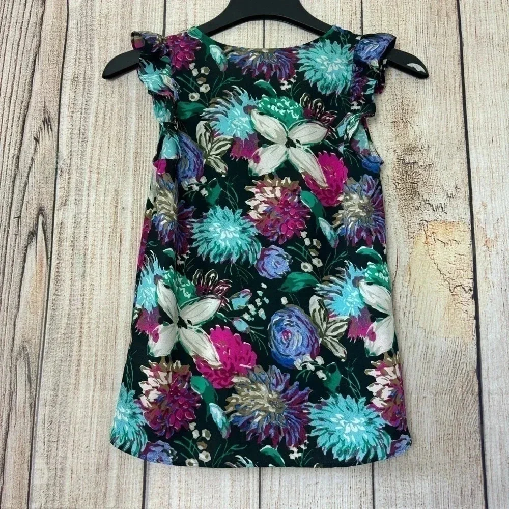 J.crew Womens Printed sleeveless Ruffle tops size 2